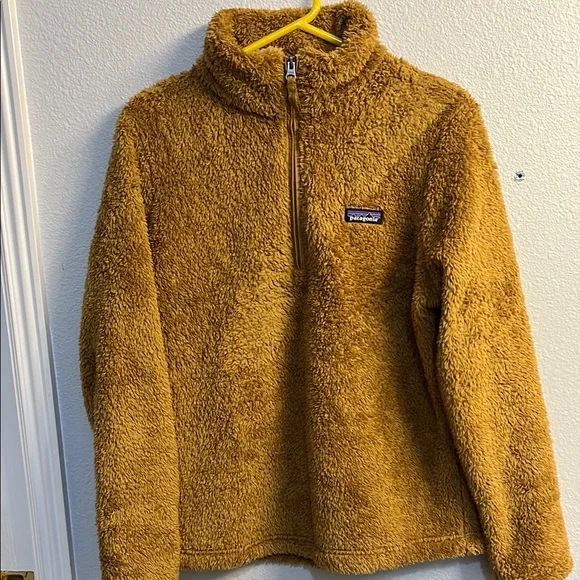 Patagonia Women's Brown Teddy Fleece Quarter-Zip Pullover - Picture 2 of 10